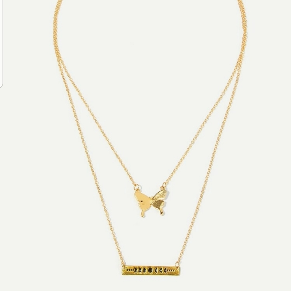 ♡Kylie♡ Butterfly Gold Necklace - Picture 4 of 4